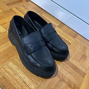 Loafers - Women